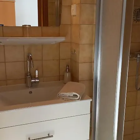 Felsenheim Bed & Breakfast