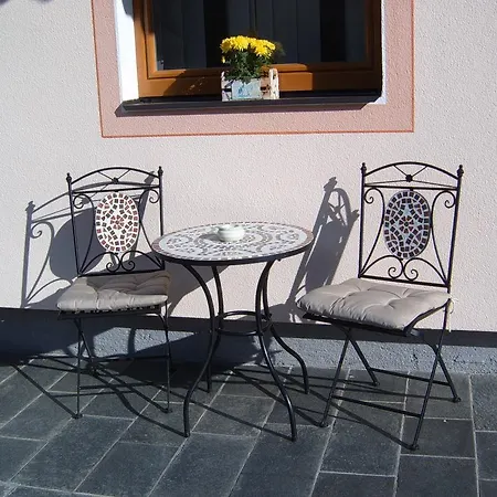 Felsenheim Bed & Breakfast 3*