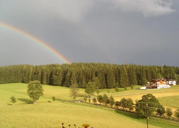 Felsenheim Bed & Breakfast 3*